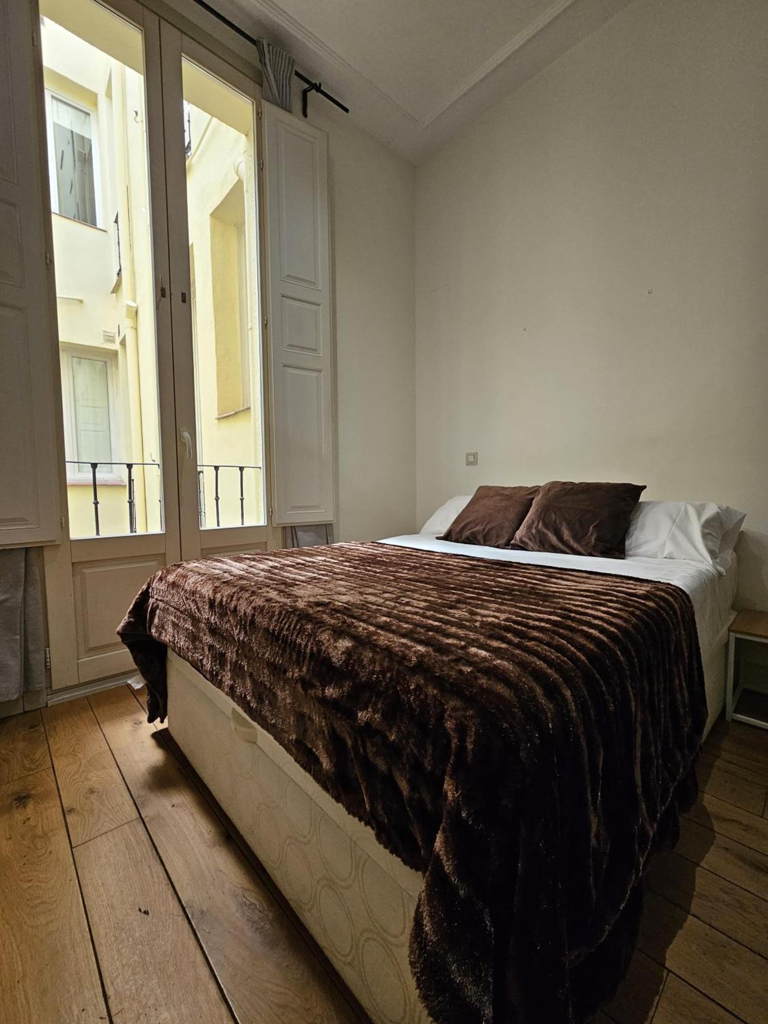 Hostal Arenal Madrid Exterior photo
